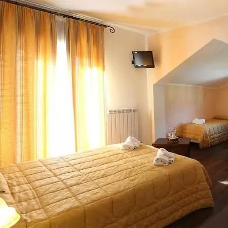 Hotel River